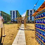 Alezzi Azure Năvodari